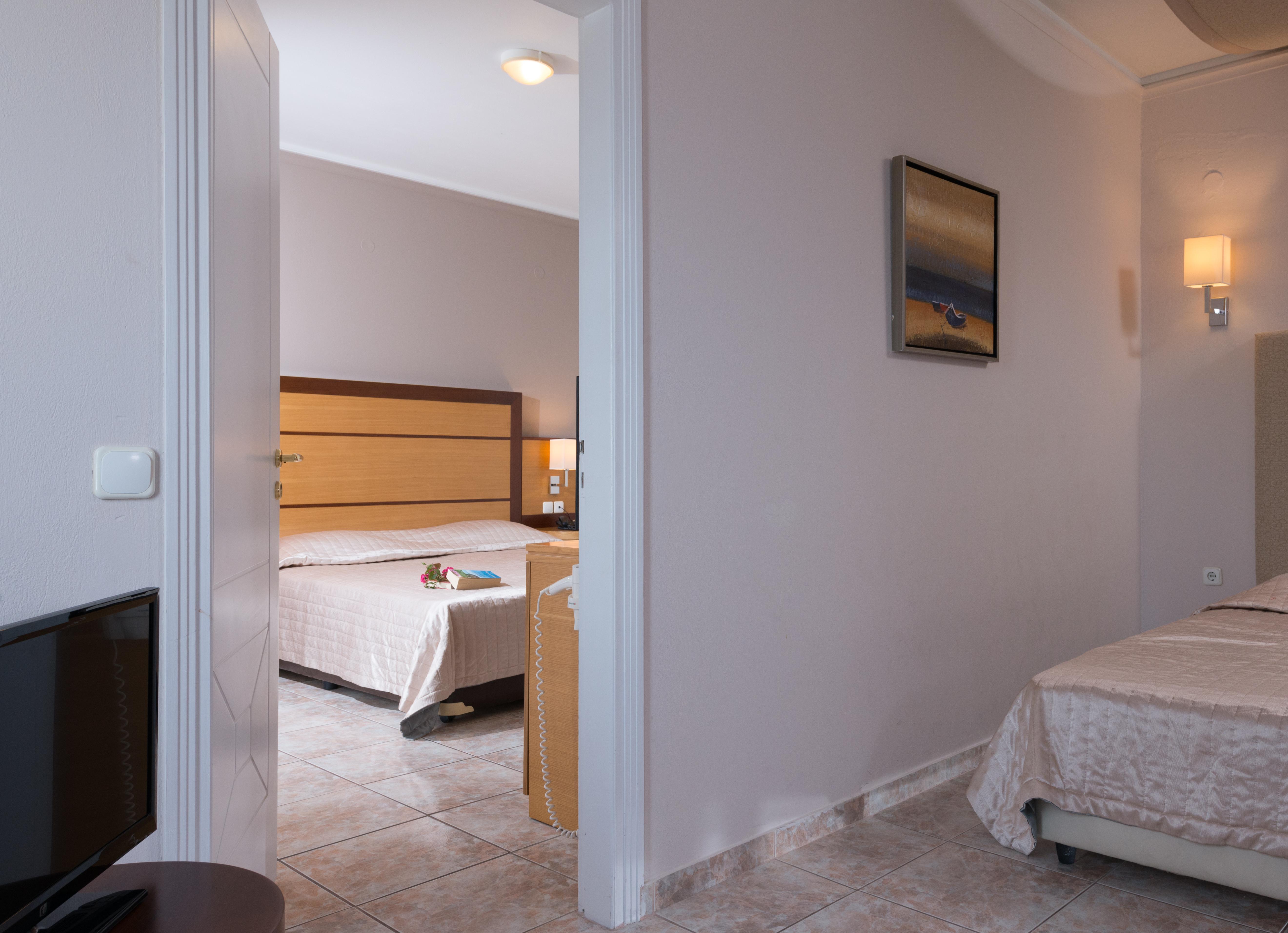Athina Palace & 5* Agia Pelagia