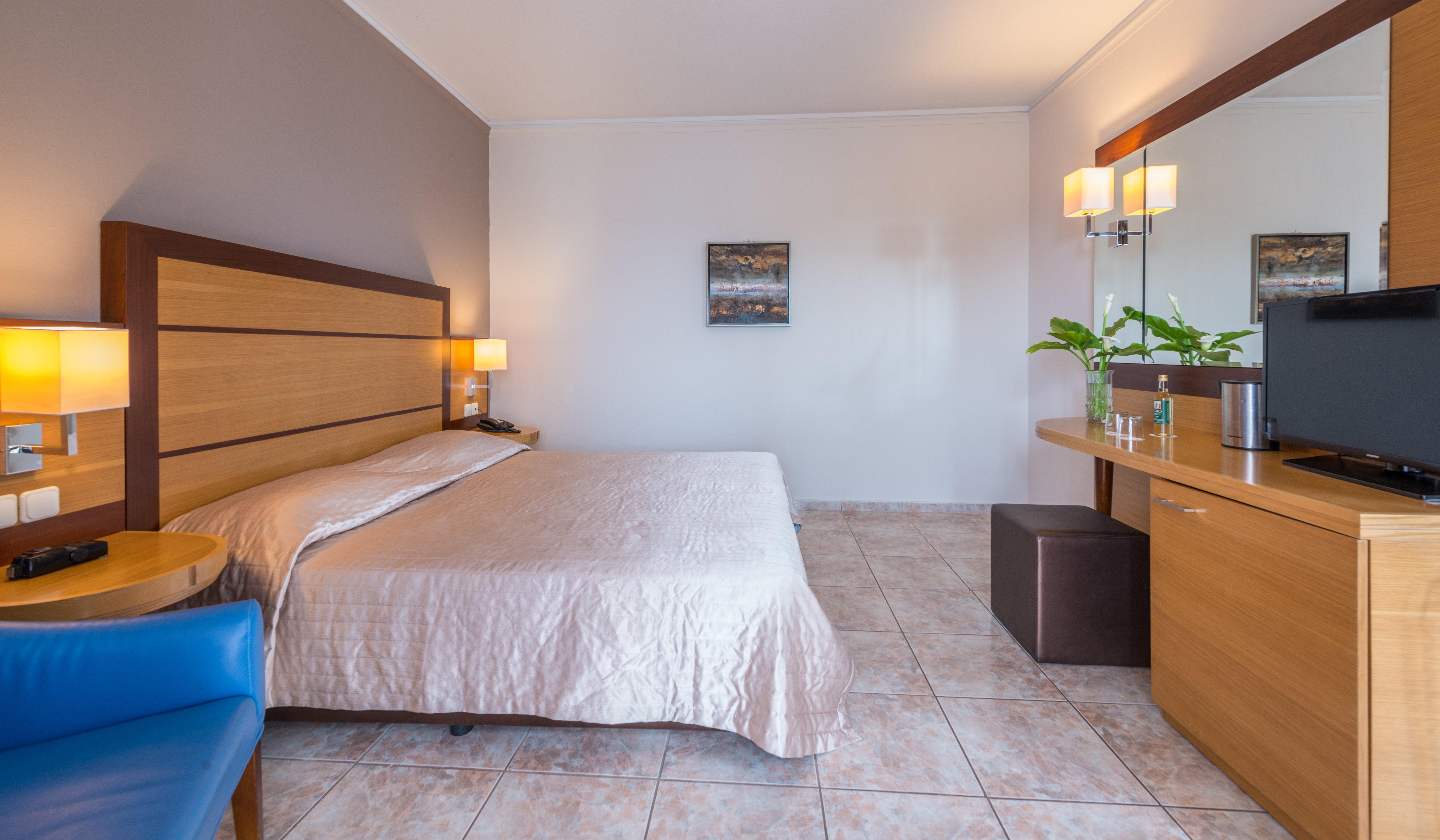 Athina Palace & Agia Pelagia